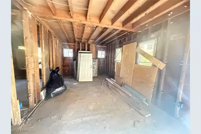 1677 Cliffview Road, Loveland, OH 44112 - Photo 18