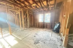 1677 Cliffview Rd, Loveland, OH 44112 - Photo 22