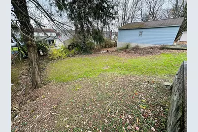 937 W Indianola Avenue, Youngstown, OH 44511 - Photo 8