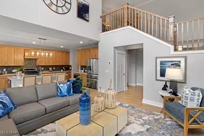 9210 Ledge View Terrace, Grandview Heights, OH 44147 - Photo 6