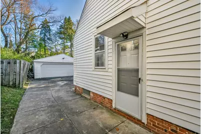 19520 Maple Heights Boulevard, Maple Heights, OH 44137 - Photo 6