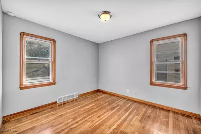 19520 Maple Heights Boulevard, Maple Heights, OH 44137 - Photo 24