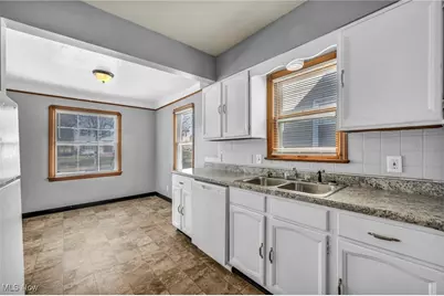 19520 Maple Heights Boulevard, Maple Heights, OH 44137 - Photo 10