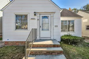 19520 Maple Heights Blvd, Maple Heights, OH 44137 - Photo 2