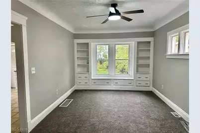 528 E 109th Street, Loveland, OH 44108 - Photo 10