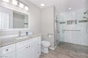 201 Heather Ln, Eastlake, OH 44095 - Photo 22