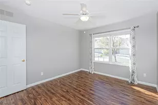 201 Heather Ln, Eastlake, OH 44095 - Photo 26