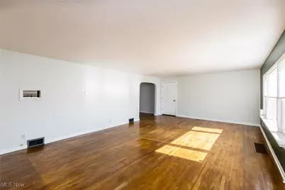 9795 West Pike, Hopewell, OH 43746 - Photo 6