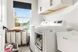 1607 Del Monte Wy, Painesville, OH 44077 - Photo 32