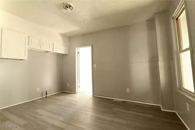 7106 Colfax Road, Loveland, OH 44104 - Photo 10