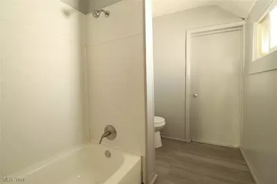 7106 Colfax Road, Loveland, OH 44104 - Photo 20