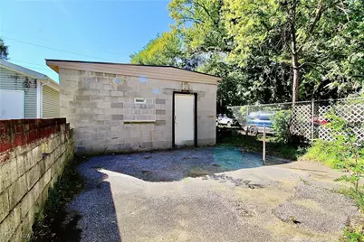 7106 Colfax Road, Loveland, OH 44104 - Photo 26