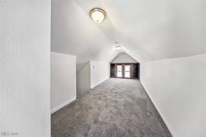 702 Grace Avenue, Akron, OH 44320 - Photo 24