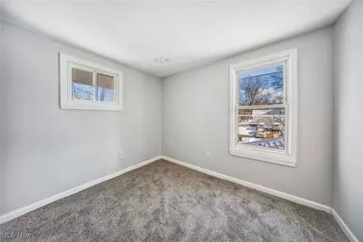 702 Grace Avenue, Akron, OH 44320 - Photo 16