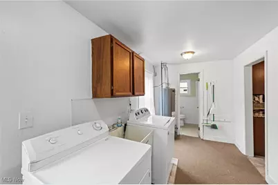 820 Peach Boulevard, Willoughby, OH 44094 - Photo 14