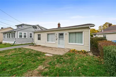 820 Peach Boulevard, Willoughby, OH 44094 - Photo 4
