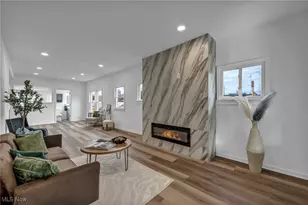 828 Nela View Rd, Loveland, OH 44112 - Photo 2