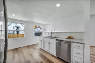 828 Nela View Rd, Loveland, OH 44112 - Photo 14