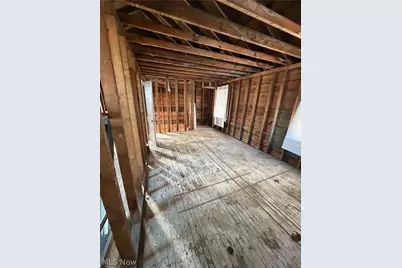 18120 Olympia Road, Loveland, OH 44112 - Photo 8