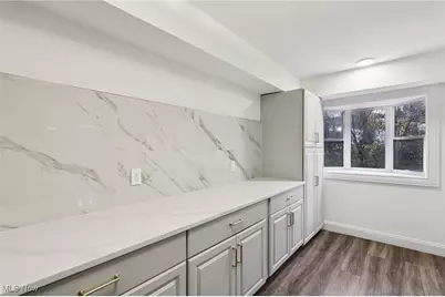 746 Cliffside Circle, Akron, OH 44313 - Photo 14