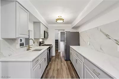 746 Cliffside Circle, Akron, OH 44313 - Photo 18