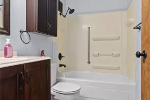 231 Deepwood Dr, Wadsworth, OH 44281 - Photo 22