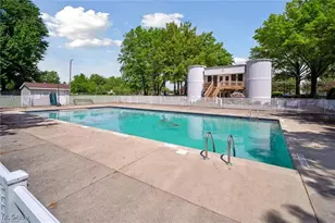 231 Deepwood Dr, Wadsworth, OH 44281 - Photo 40