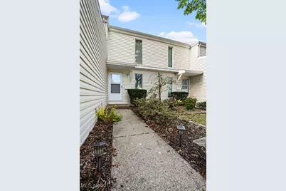 231 Deepwood Drive, Wadsworth, OH 44281 - Photo 2