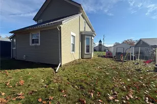 243 Mill St, Duncan Falls, OH 43734 - Photo 8