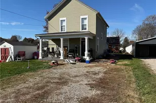 243 Mill St, Duncan Falls, OH 43734 - Photo 1