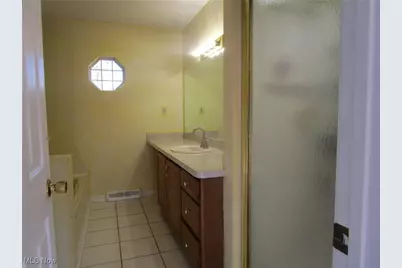 1356 Lake Vue Drive, Rome, OH 44085 - Photo 36