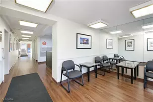 2331 E Market St, Akron, OH 44312 - Photo 6