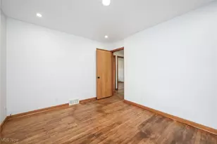 1908 Valley Rd, Cuyahoga Falls, OH 44223 - Photo 20