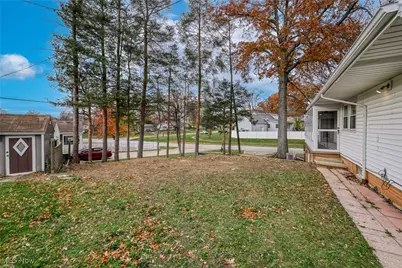 1908 Valley Road, Cuyahoga Falls, OH 44223 - Photo 36