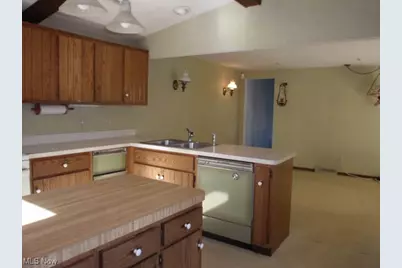 1407 Narragansett Boulevard, Lorain, OH 44053 - Photo 14