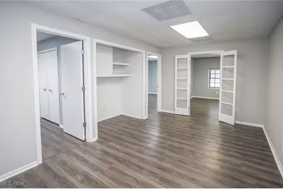 398 W Bagley Road, Berea, OH 44017 - Photo 6