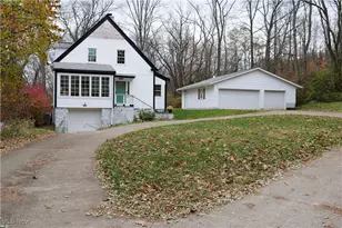 3246 Stimson Rd, Barberton, OH 44203 - Photo 1