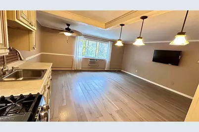6000 Nob Hill Drive, Chagrin Falls, OH 44022 - Photo 6
