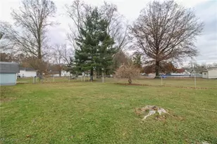 3057 S Meridian Rd, Youngstown, OH 44511 - Photo 36