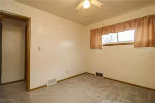 3057 S Meridian Rd, Youngstown, OH 44511 - Photo 18