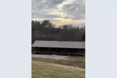 2567 State Route 555, Little Hocking, OH 45742 - Photo 2