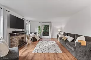 3675 Country Club Dr, Silver Lake, OH 44224 - Photo 14