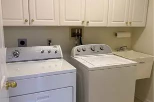 318 Buttermere Ln, Amherst, OH 44001 - Photo 12