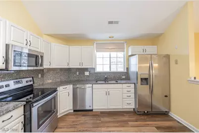 31 Vista Circle, North Olmsted, OH 44070 - Photo 10