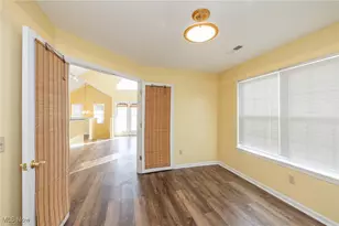 31 Vista Cir, North Olmsted, OH 44070 - Photo 16