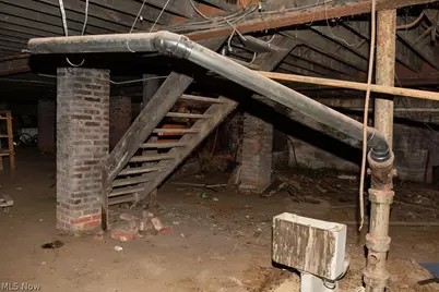 516 W 48th Street, Ashtabula, OH 44004 - Photo 18