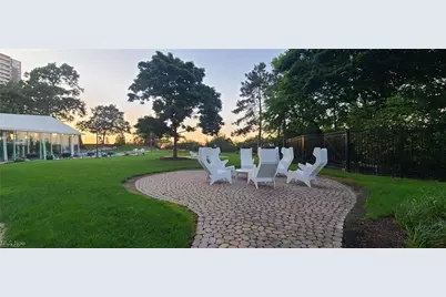 12700 Lake Road #708, Oakwood, OH 44107 - Photo 14