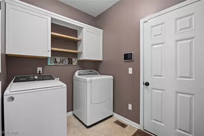 4657 Fields Way, Lorain, OH 44053 - Photo 10