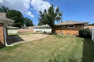 28642 Forest Rd, Willowick, OH 44095 - Photo 6