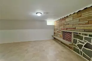 28642 Forest Rd, Willowick, OH 44095 - Photo 20